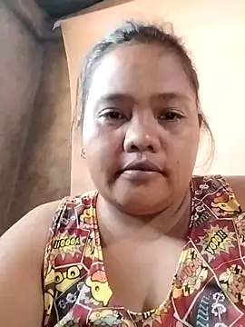 Snapshot of hot_mom13 chatting on 09/13/25, 02:11 hot mom13 online show from 09/13/25, 02:11