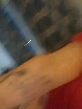 Snapshot of toomuchofafreak chatting on 11/04/25, 06:01 toomuchofafreak online show from 11/04/25, 06:01