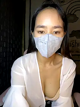 Snapshot of TiNa_04 chatting on 09/29/25, 01:22 TiNa 04 online show from 09/29/25, 01:22