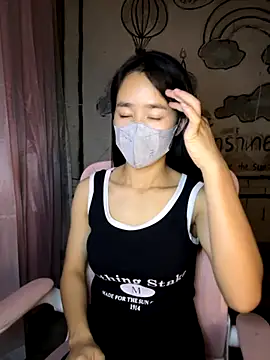 Snapshot of TiNa_04 chatting on 10/09/25, 02:15 TiNa 04 online show from 10/09/25, 02:15