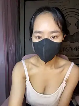 Snapshot of TiNa_04 chatting on 10/22/25, 11:48 TiNa 04 online show from 10/22/25, 11:48