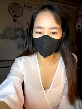 Snapshot of TiNa_04 chatting on 10/26/25, 11:53 TiNa 04 online show from 10/26/25, 11:53