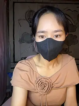 Snapshot of TiNa_04 chatting on 10/29/25, 11:50 TiNa 04 online show from 10/29/25, 11:50