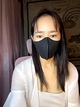 Snapshot of TiNa_04 chatting on 11/09/25, 11:03 TiNa 04 online show from 11/09/25, 11:03