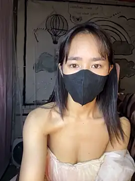 Snapshot of TiNa_04 chatting on 11/20/25, 11:15 TiNa 04 online show from 11/20/25, 11:15