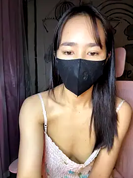 Snapshot of TiNa_04 chatting on 12/14/25, 11:53 TiNa 04 online show from 12/14/25, 11:53