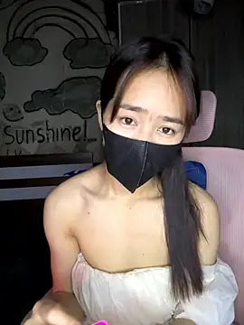 Snapshot of TiNa_04 chatting on 01/11/26, 12:59 TiNa 04 online show from 01/11/26, 12:59