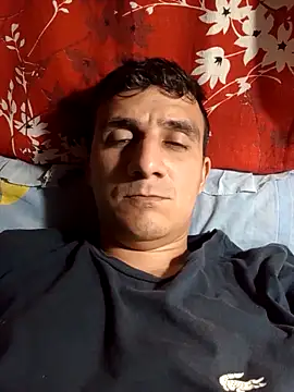 Snapshot of BrunoValen chatting on 09/15/25, 08:20 BrunoValen online show from 09/15/25, 08:20