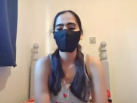 BobtailFormal online show from 12/03/25, 08:56