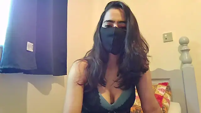 BobtailFormal online show from 05/27/26, 07:49