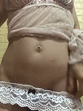 Snapshot of QuingLin chatting on 09/19/25, 06:48 QuingLin online show from 09/19/25, 06:48