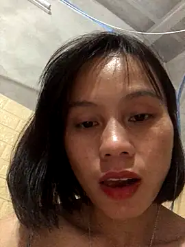 Snapshot of QuingLin chatting on 09/23/25, 03:59 QuingLin online show from 09/23/25, 03:59