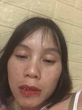 Snapshot of QuingLin chatting on 09/27/25, 05:29 QuingLin online show from 09/27/25, 05:29