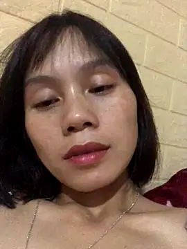 Snapshot of QuingLin chatting on 09/29/25, 11:48 QuingLin online show from 09/29/25, 11:48