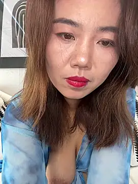 feifei 521 online show from 12/17/25, 01:33