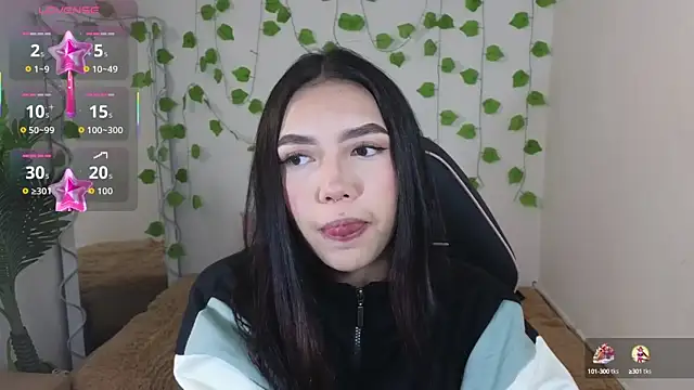 Snapshot of Ameliiaa_tay chatting on 09/11/25, 11:32 Ameliiaa tay online show from 09/11/25, 11:32