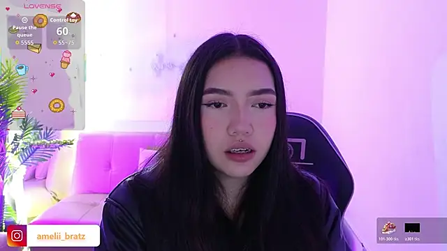 Snapshot of Ameliiaa_tay chatting on 11/18/25, 11:36 Ameliiaa tay online show from 11/18/25, 11:36