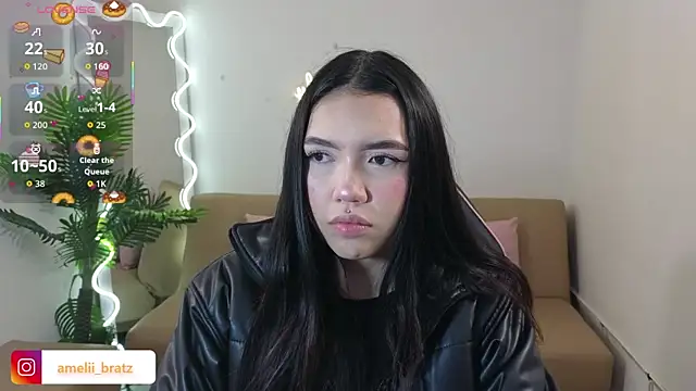 Snapshot of Ameliiaa_tay chatting on 11/20/25, 11:32 Ameliiaa tay online show from 11/20/25, 11:32