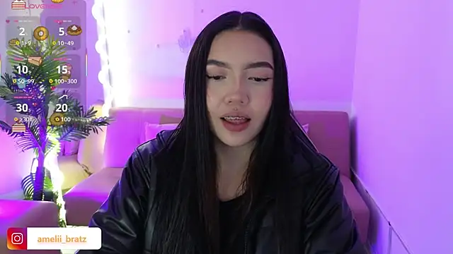 Snapshot of Ameliiaa_tay chatting on 11/21/25, 11:31 Ameliiaa tay online show from 11/21/25, 11:31