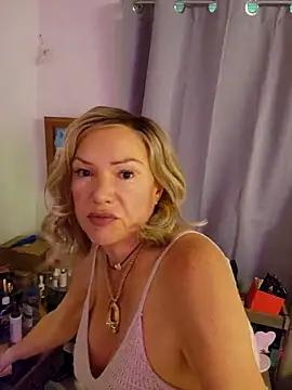 Sugarloveless online show from 05/22/26, 06:46