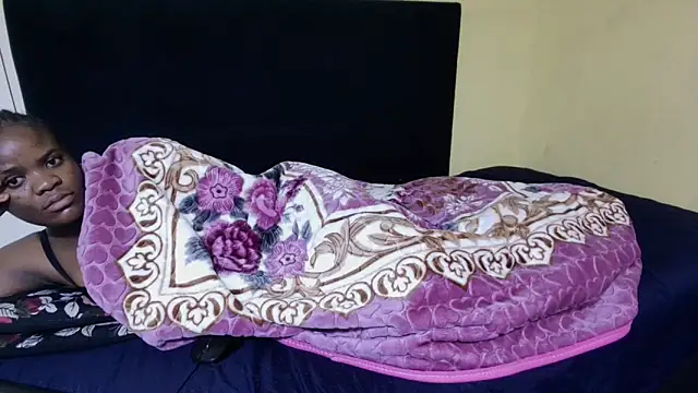 SweetTitties21 online show from 05/24/26, 06:07