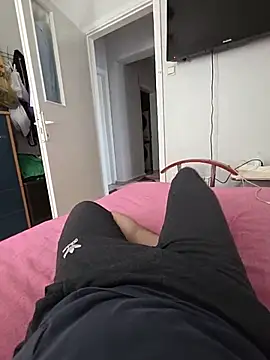 horny-dronah online show from 06/05/26, 11:16
