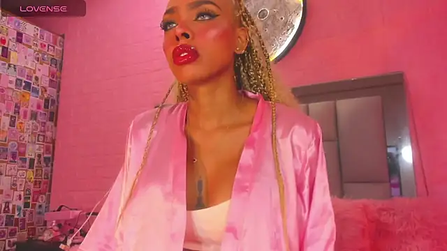 Snapshot of Nicole_Rosales chatting on 09/09/25, 03:06 Nicole Rosales online show from 09/09/25, 03:06