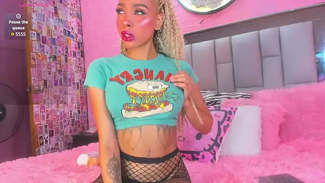 Snapshot of Nicole_Rosales chatting on 09/14/25, 06:51 Nicole Rosales online show from 09/14/25, 06:51