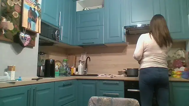 Snapshot of ALICAINWONDERLAND chatting on 11/04/25, 05:23 ALICAINWONDERLAND online show from 11/04/25, 05:23