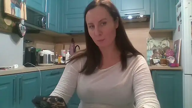 Snapshot of ALICAINWONDERLAND chatting on 11/20/25, 06:40 ALICAINWONDERLAND online show from 11/20/25, 06:40