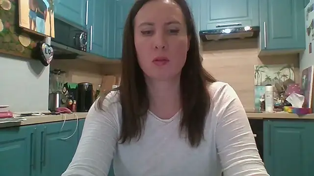 Snapshot of ALICAINWONDERLAND chatting on 11/21/25, 04:49 ALICAINWONDERLAND online show from 11/21/25, 04:49