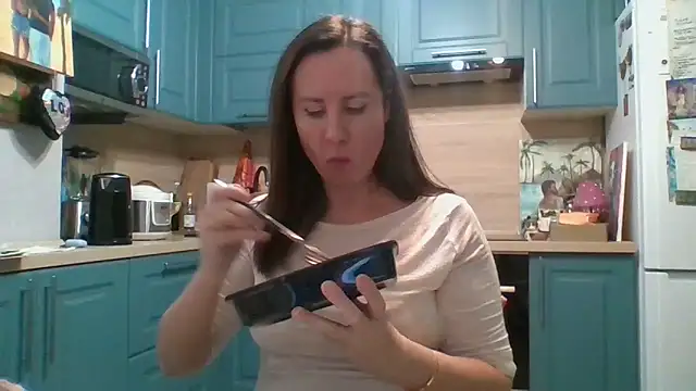 Snapshot of ALICAINWONDERLAND chatting on 12/04/25, 07:22 ALICAINWONDERLAND online show from 12/04/25, 07:22