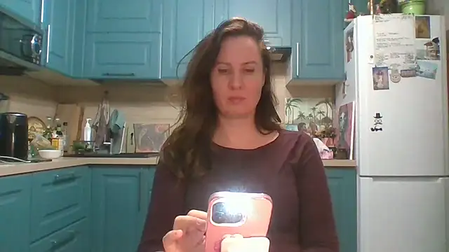 ALICAINWONDERLAND online show from 04/17/26, 09:18