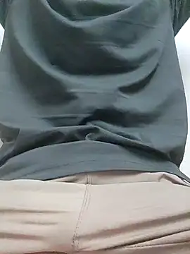 coupleyug online show from 12/21/25, 10:33