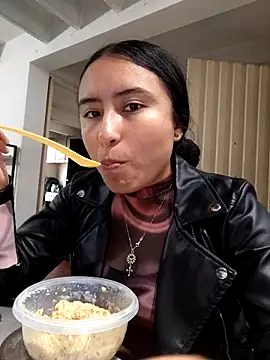 Venus Rivers online show from 12/04/25, 01:09