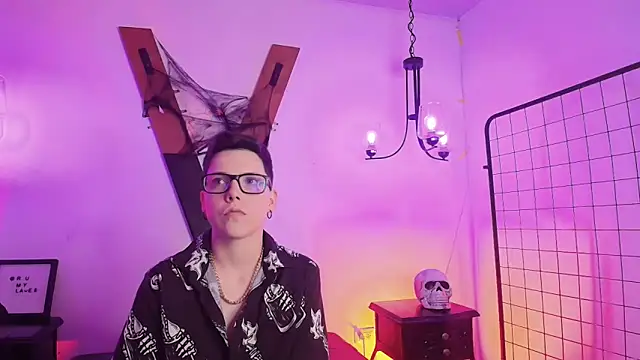 SpencerMontgomery online show from 11/12/25, 07:24