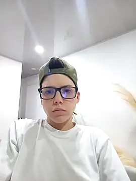 SpencerMontgomery online show from 11/16/25, 04:29