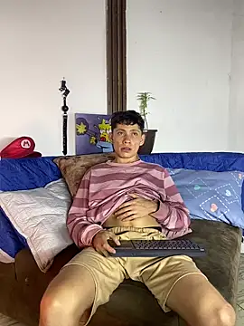 Snapshot of elfernh chatting on 10/19/25, 05:08 elfernh online show from 10/19/25, 05:08