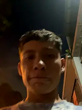 Snapshot of elfernh chatting on 10/20/25, 11:16 elfernh online show from 10/20/25, 11:16