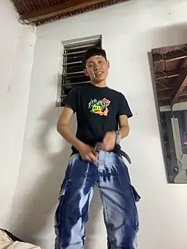 Snapshot of elfernh chatting on 10/30/25, 09:00 elfernh online show from 10/30/25, 09:00