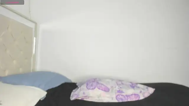 Snapshot of katitahotcam_ass chatting on 10/24/25, 11:12 katitahotcam ass online show from 10/24/25, 11:12