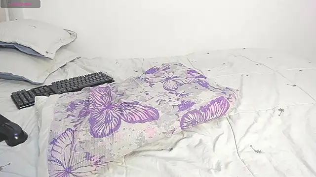 Snapshot of katitahotcam_ass chatting on 11/19/25, 11:27 katitahotcam ass online show from 11/19/25, 11:27