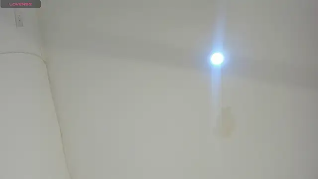 Snapshot of katitahotcam_ass chatting on 11/30/25, 02:15 katitahotcam ass online show from 11/30/25, 02:15