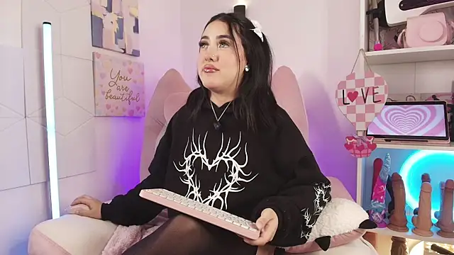 justonecute online show from 05/22/26, 02:08