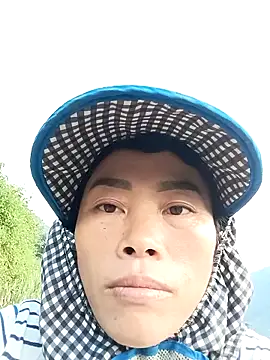 CoMay003 online show from 10/13/25, 09:53