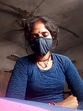 Snapshot of MISS-KAYA chatting on 11/17/25, 06:24 MISS-KAYA online show from 11/17/25, 06:24