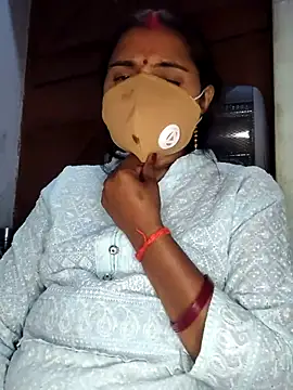 Snapshot of SHABNAM_G chatting on 12/15/25, 09:46 SHABNAM G online show from 12/15/25, 09:46