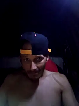 Snapshot of Romance32 chatting on 10/30/25, 03:41 Romance32 online show from 10/30/25, 03:41