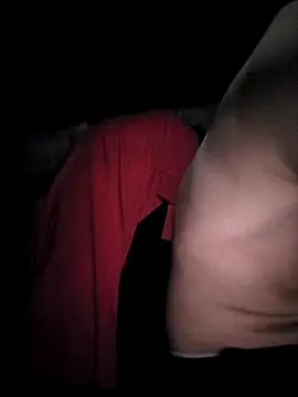 Snapshot of Romance32 chatting on 11/02/25, 04:48 Romance32 online show from 11/02/25, 04:48