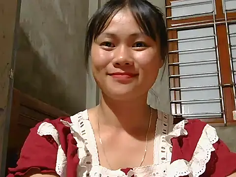 Snapshot of Sisi_dy01 chatting on 09/28/25, 01:38 Sisi dy01 online show from 09/28/25, 01:38